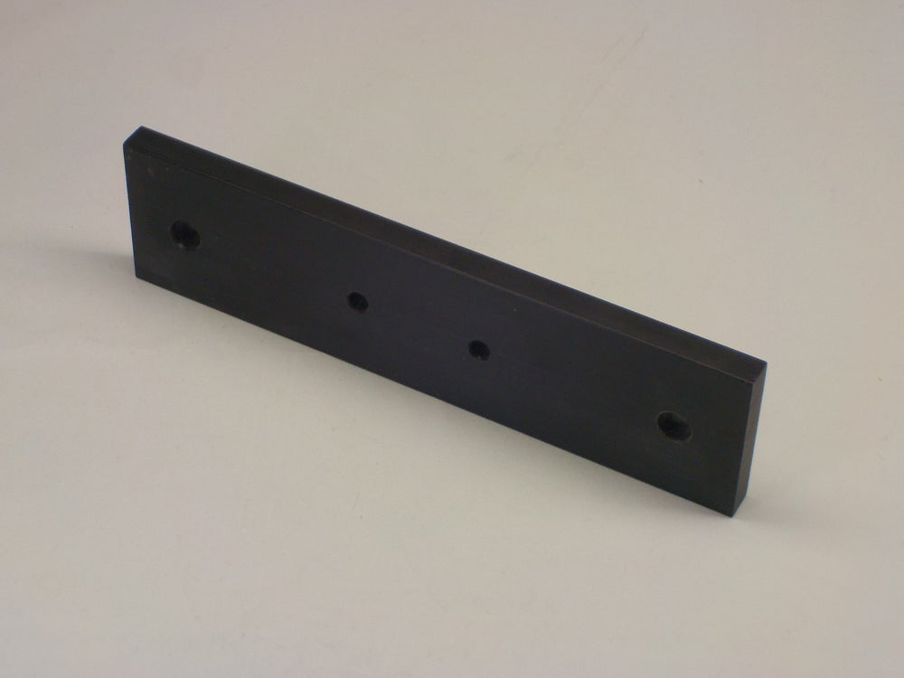Plate Forward Lower Engine Mount, Part 0001